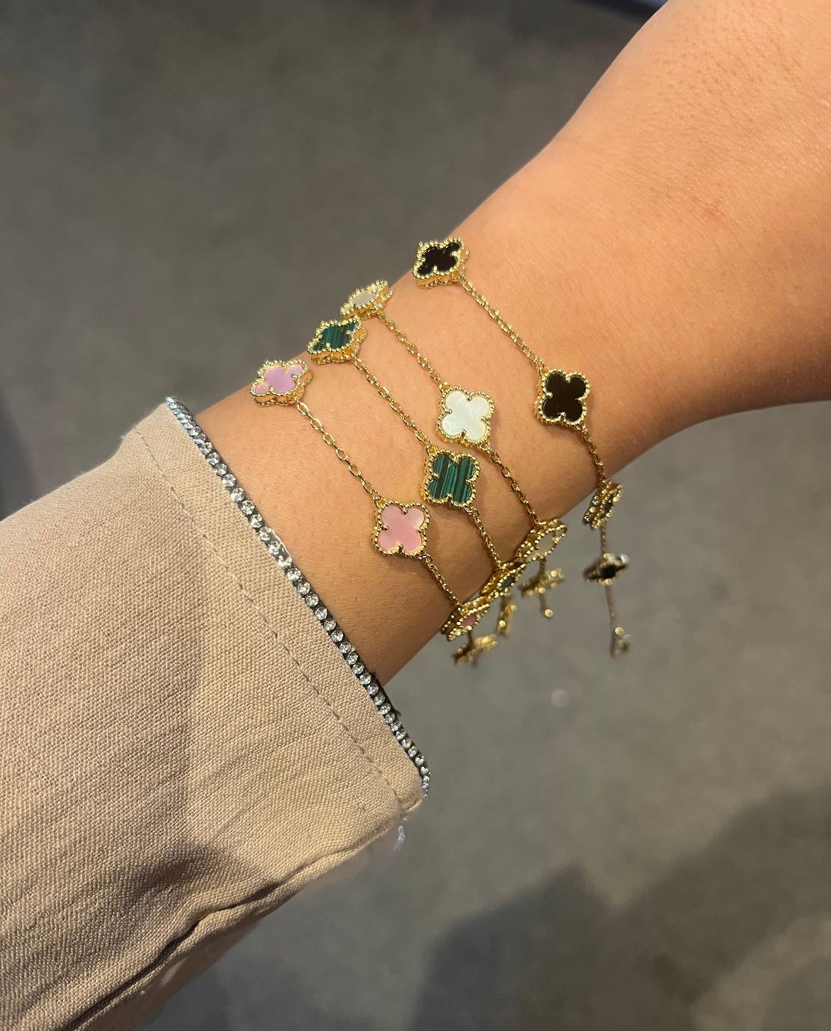 MINI STAMP CLOVER BRACELET