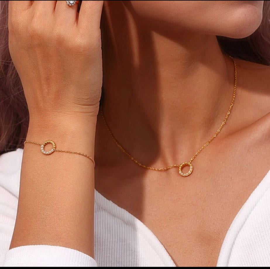 HALF MOON BRACELET