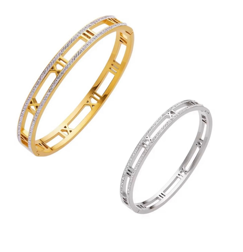 BLING ROMAN N CUFF