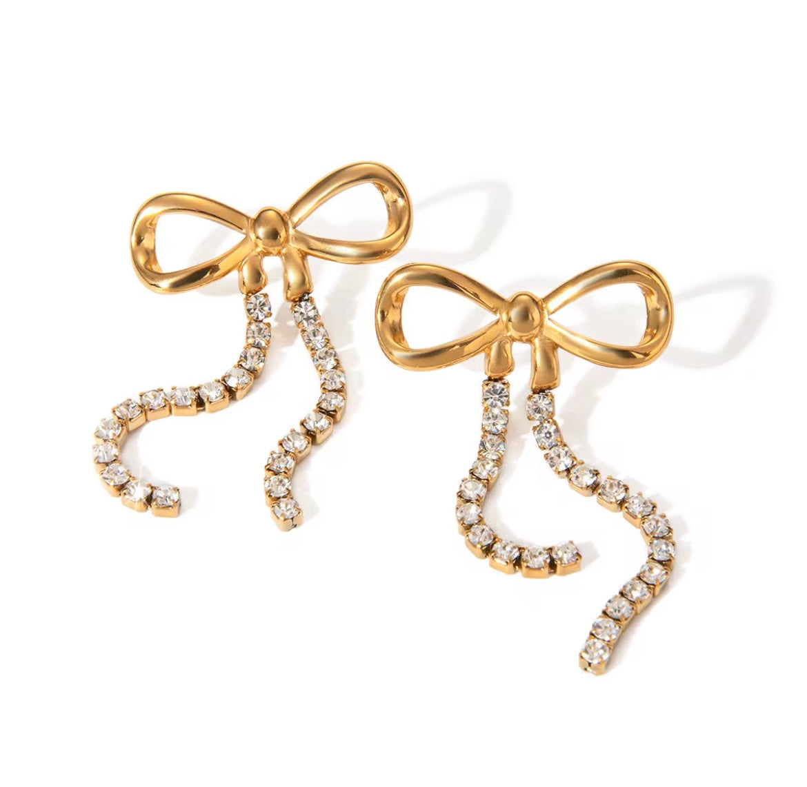 COUQUETE EARRNGS