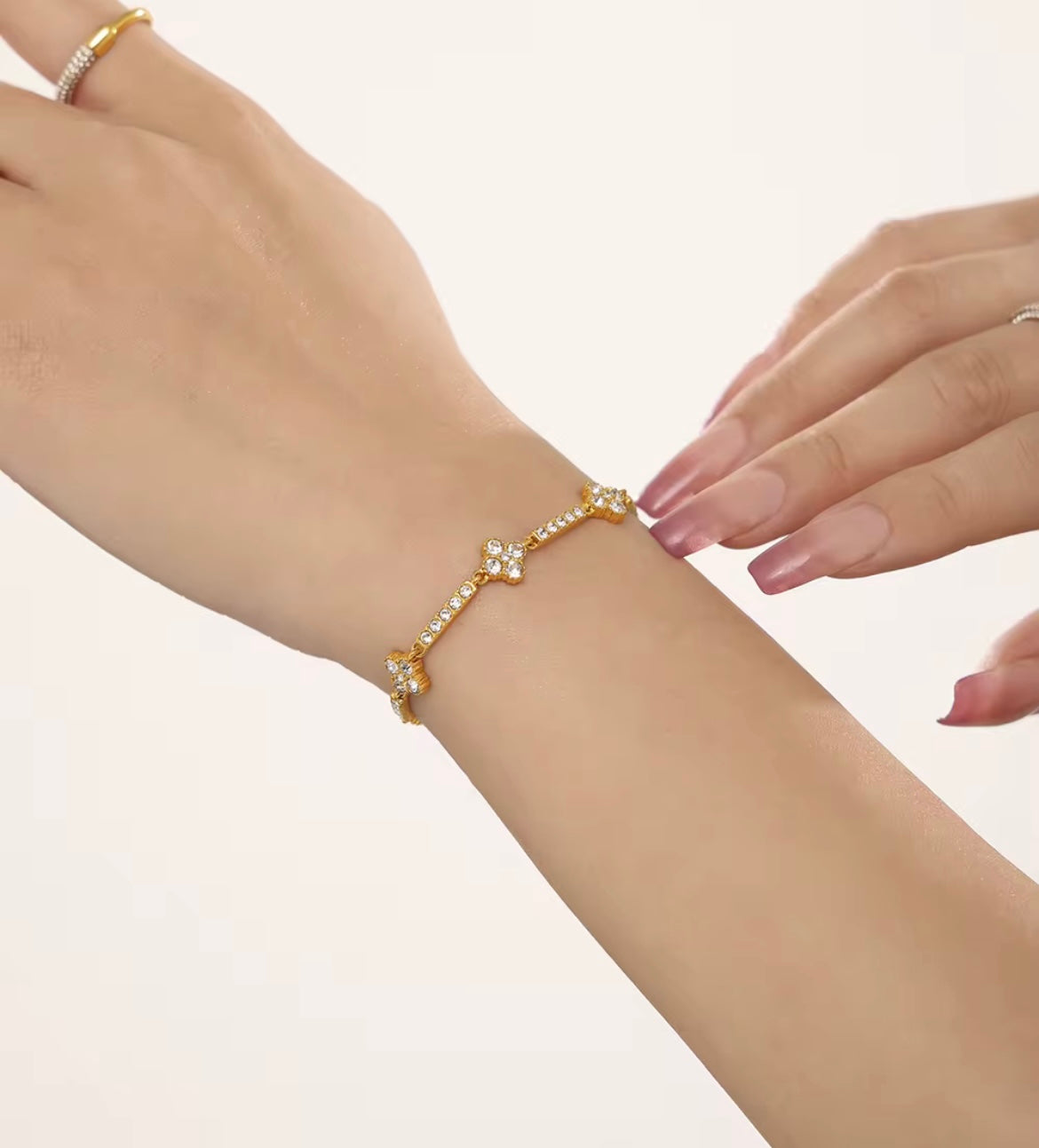 ELSA BRACELET