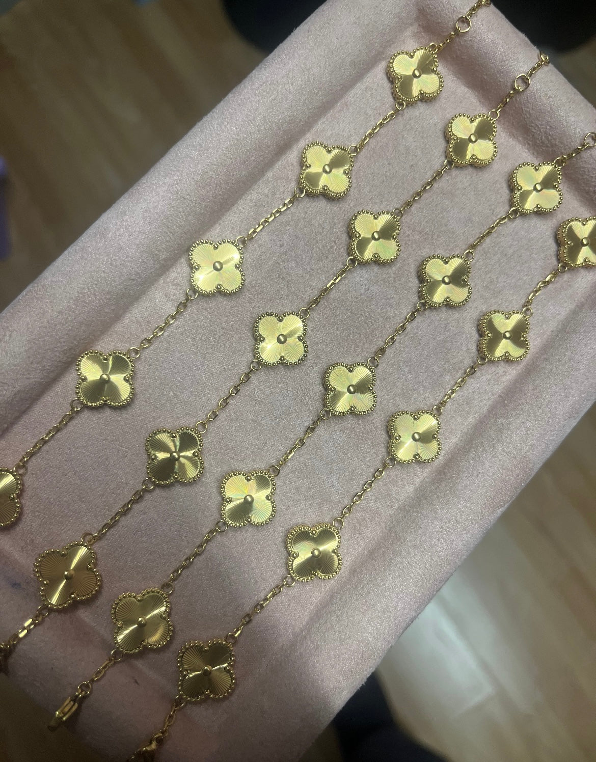 LIMITED EDITION GOLD CLOVER