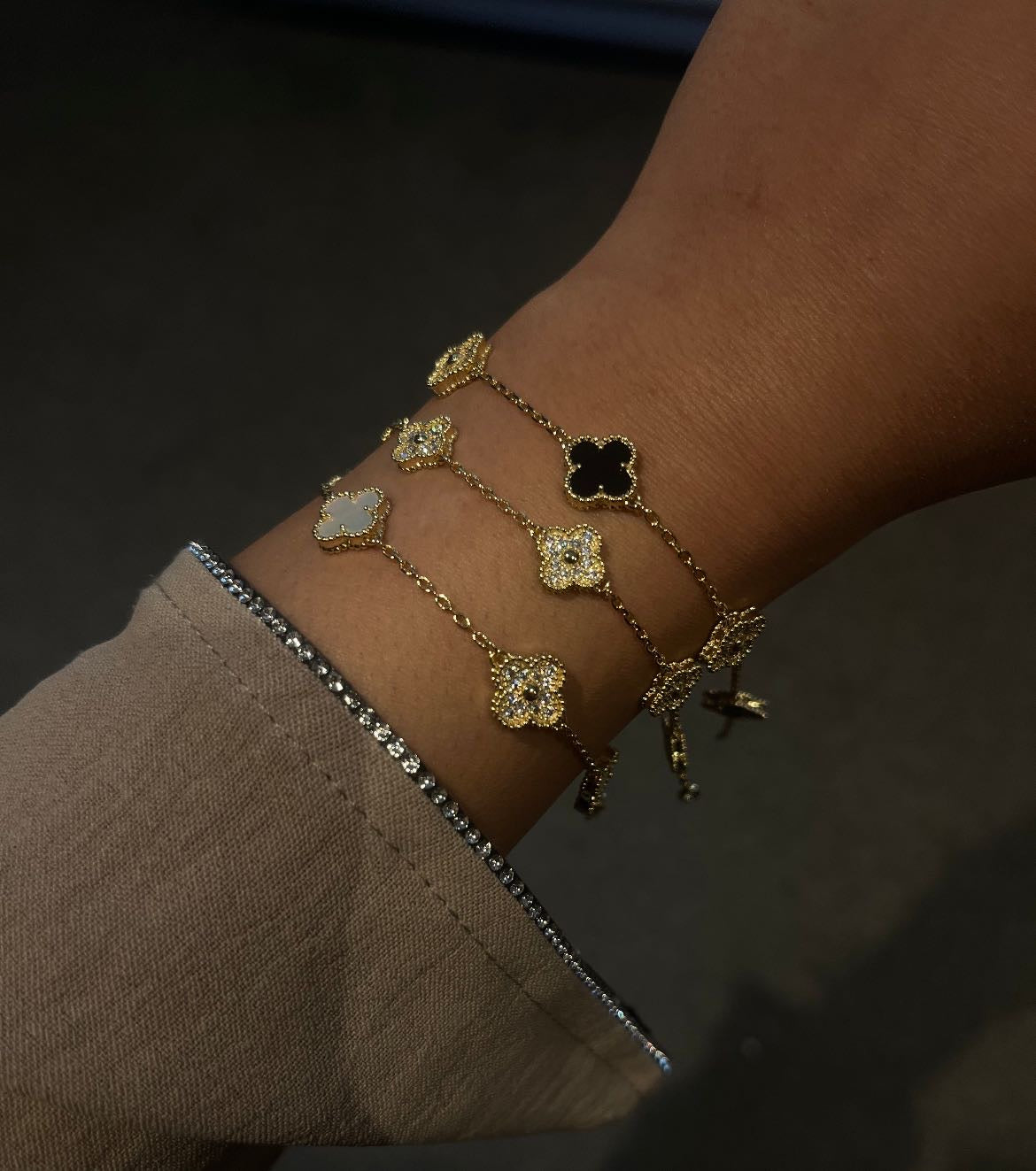 MINI STAMP CLOVER BRACELET