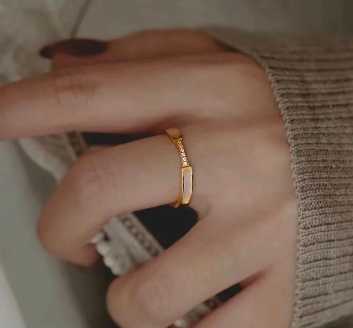 TARA RING