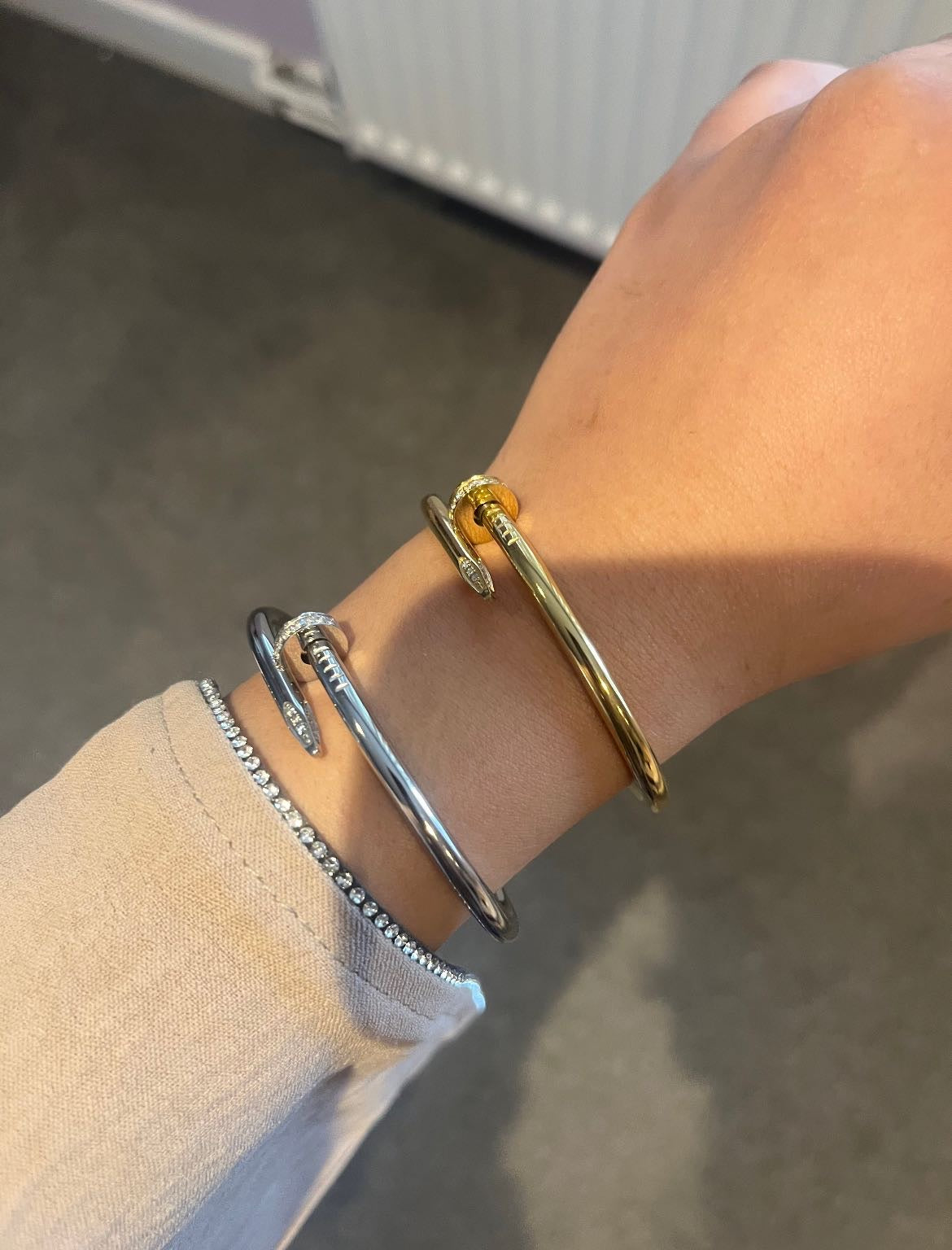 HAYLA PIN BANGLE
