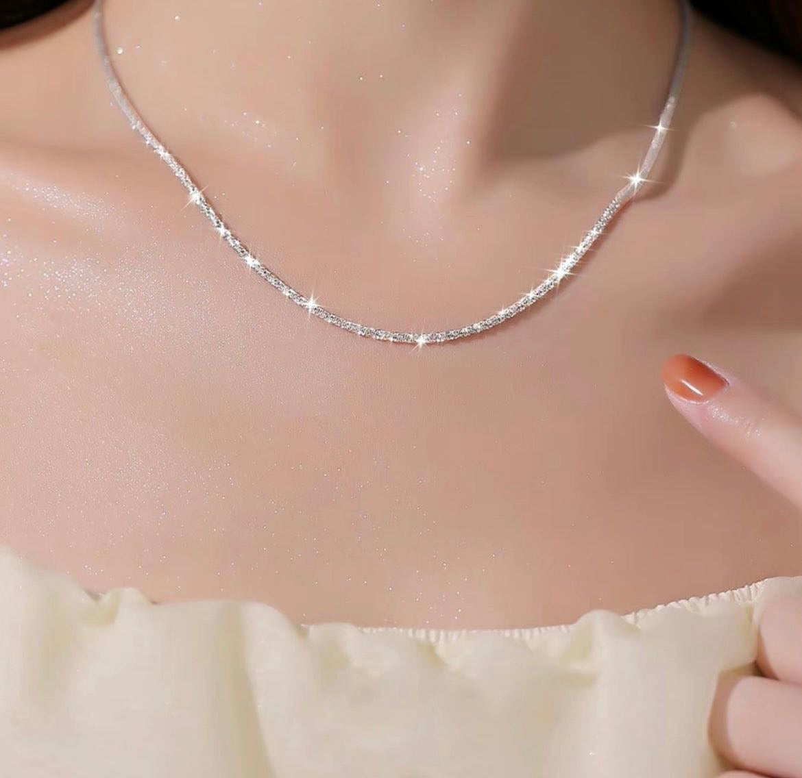 ELOISE NECKLACE
