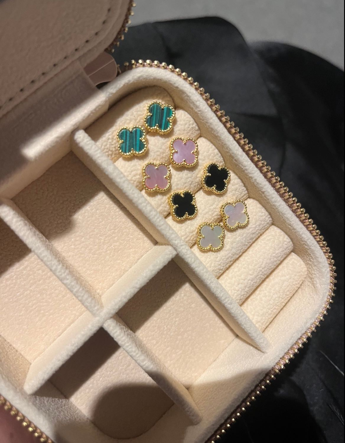 MINI STAMP STUDS