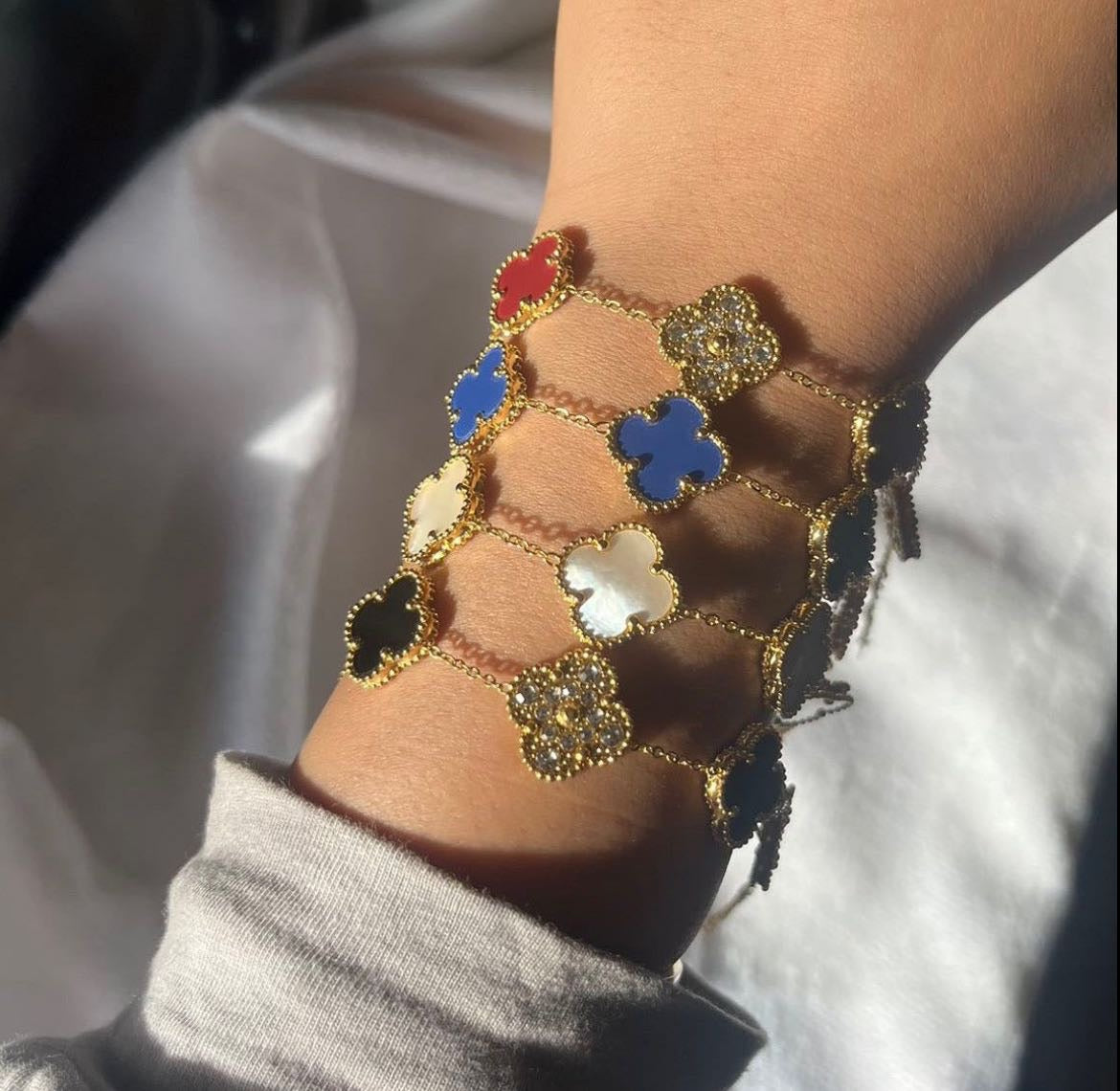 TRIO CLOVER BRACELET