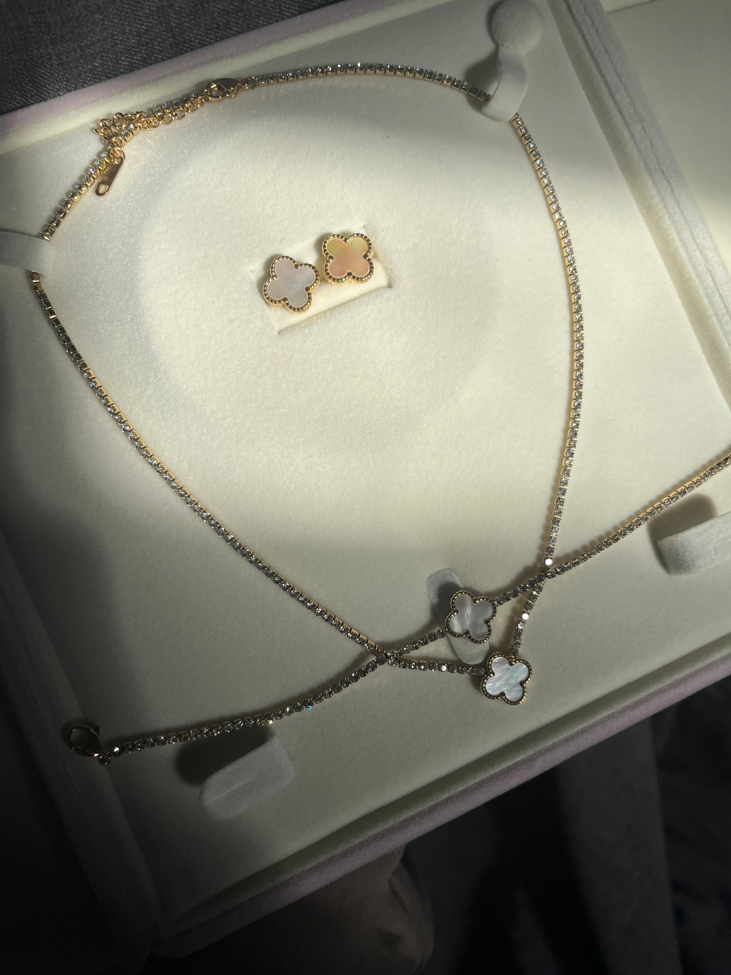 MOZA CLOVER SETS