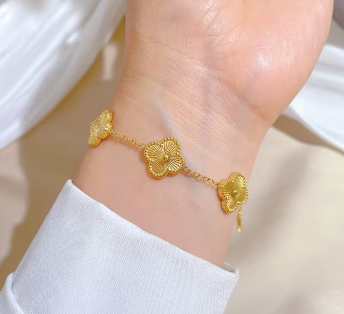 GOLD CLOVER SET