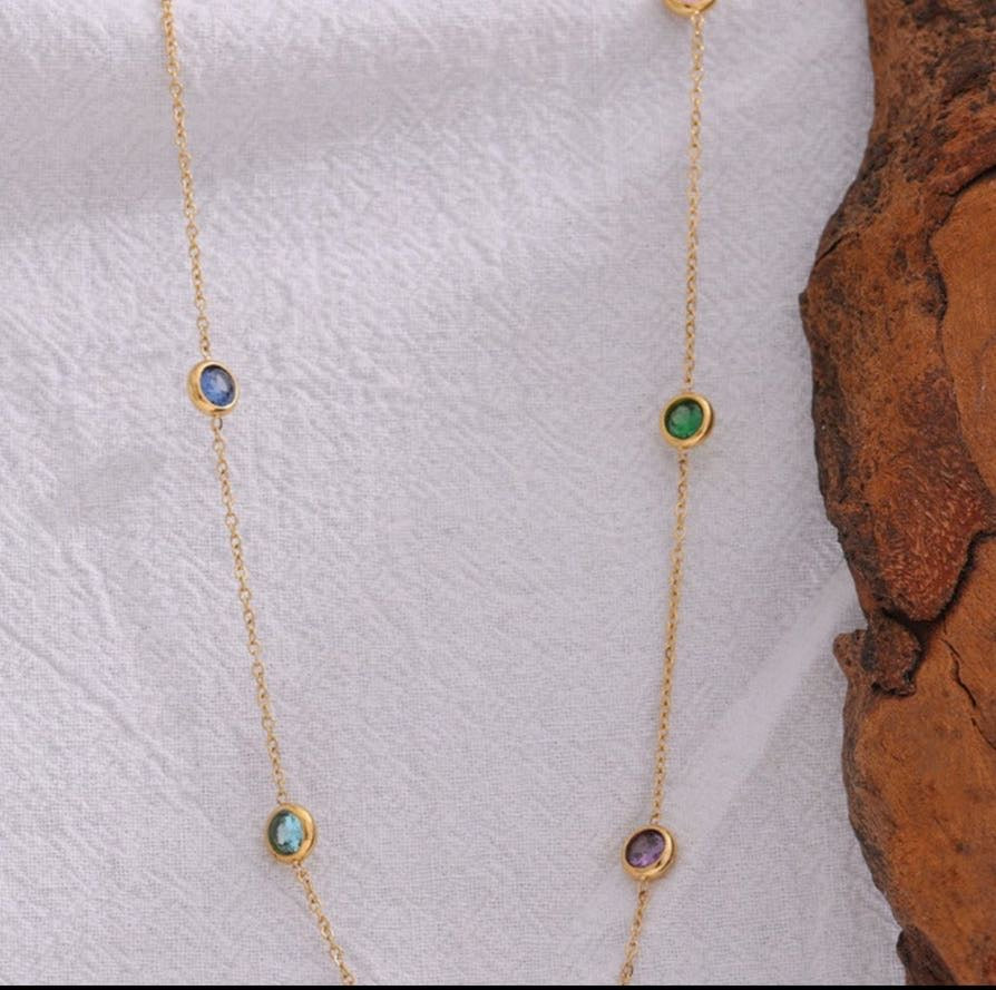 ARLA NECKLACE