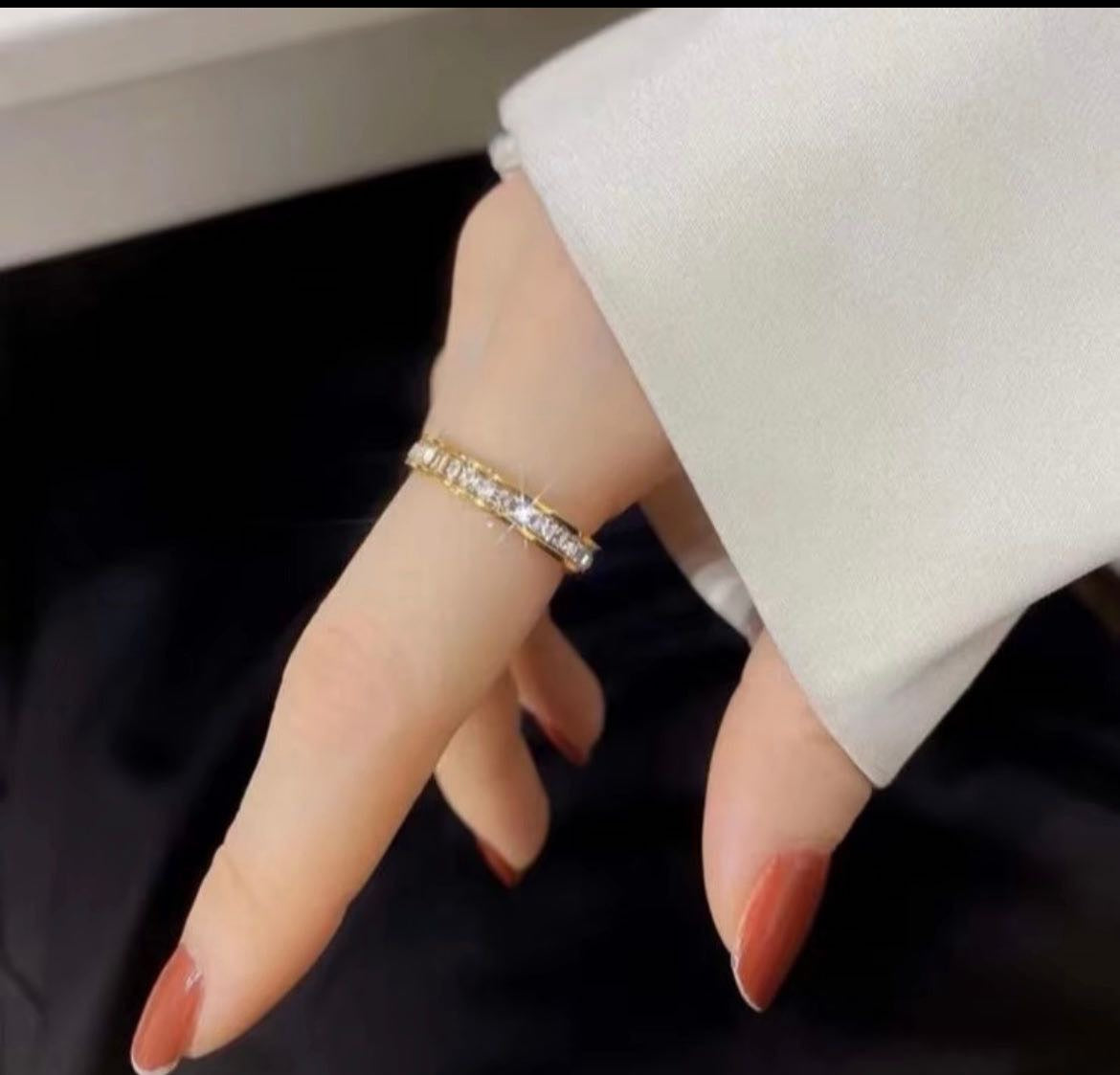 ETERNITY RING