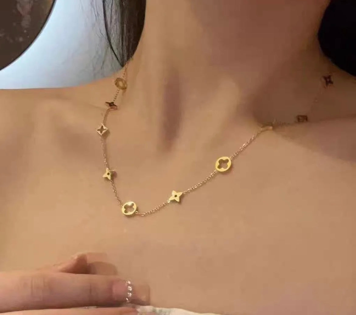 MINHA NECKLACE