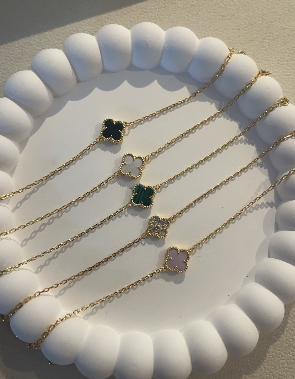 SINGLE MINI CLOVER STAMP BRACELET hi