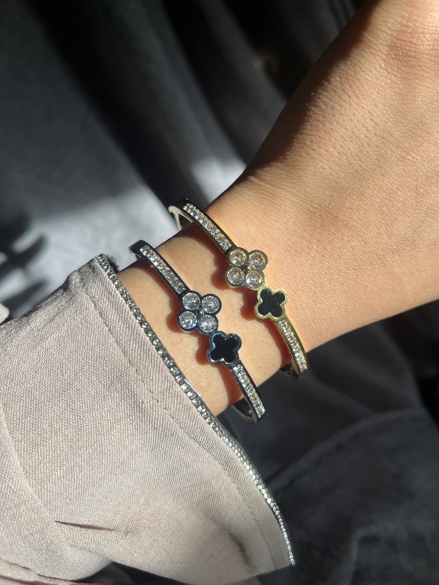 MANISA BANGLE