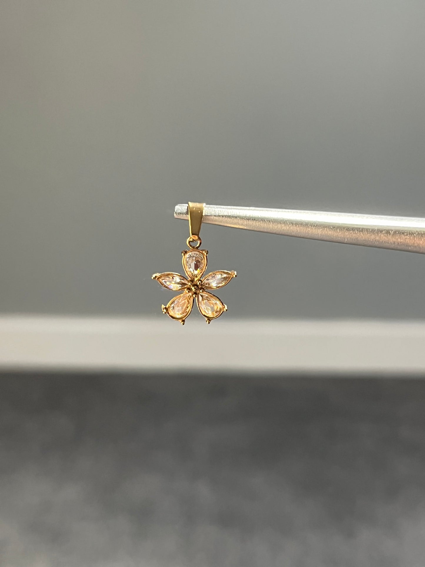 FLOWER CHARM