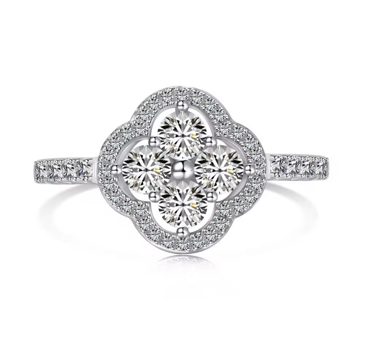 RISHA 5A CZ CLOVER RING S925