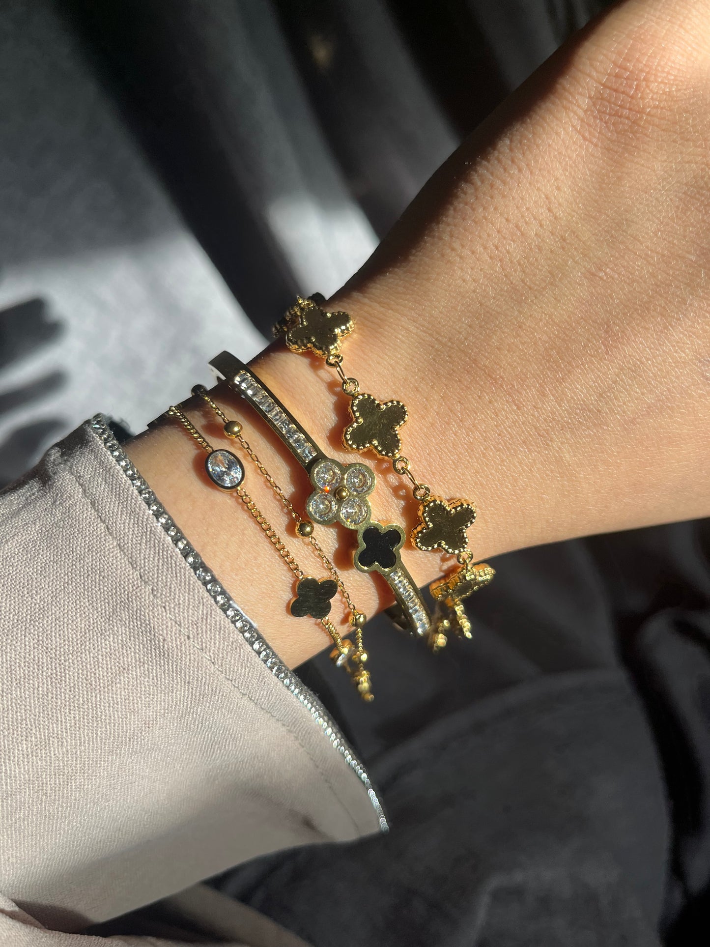 MANISA BANGLE