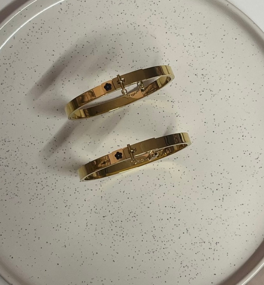 AZA BANGLE