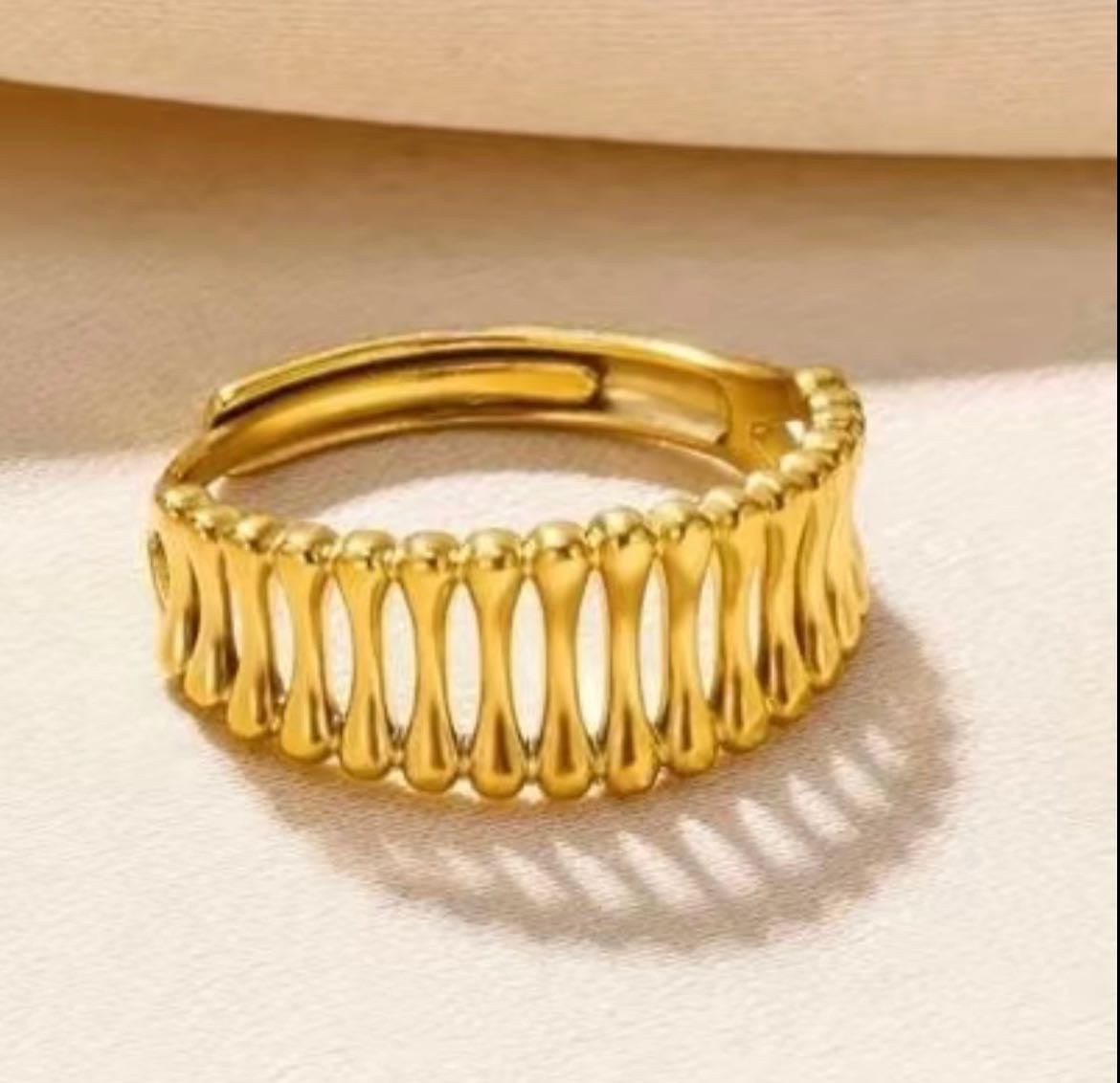 DONELLA RING