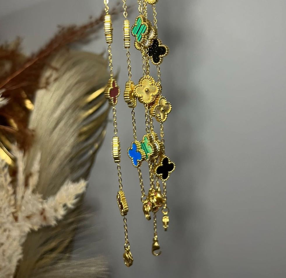 NYRA GOLD CLOVER BRACELET