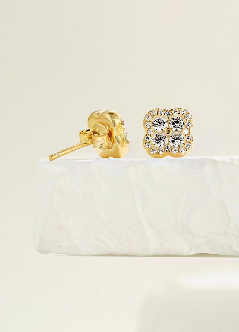 ZUMEERA GOLD CLOVER STUDS 5A 925 STERLING SILVER 18K GOLD PLATED