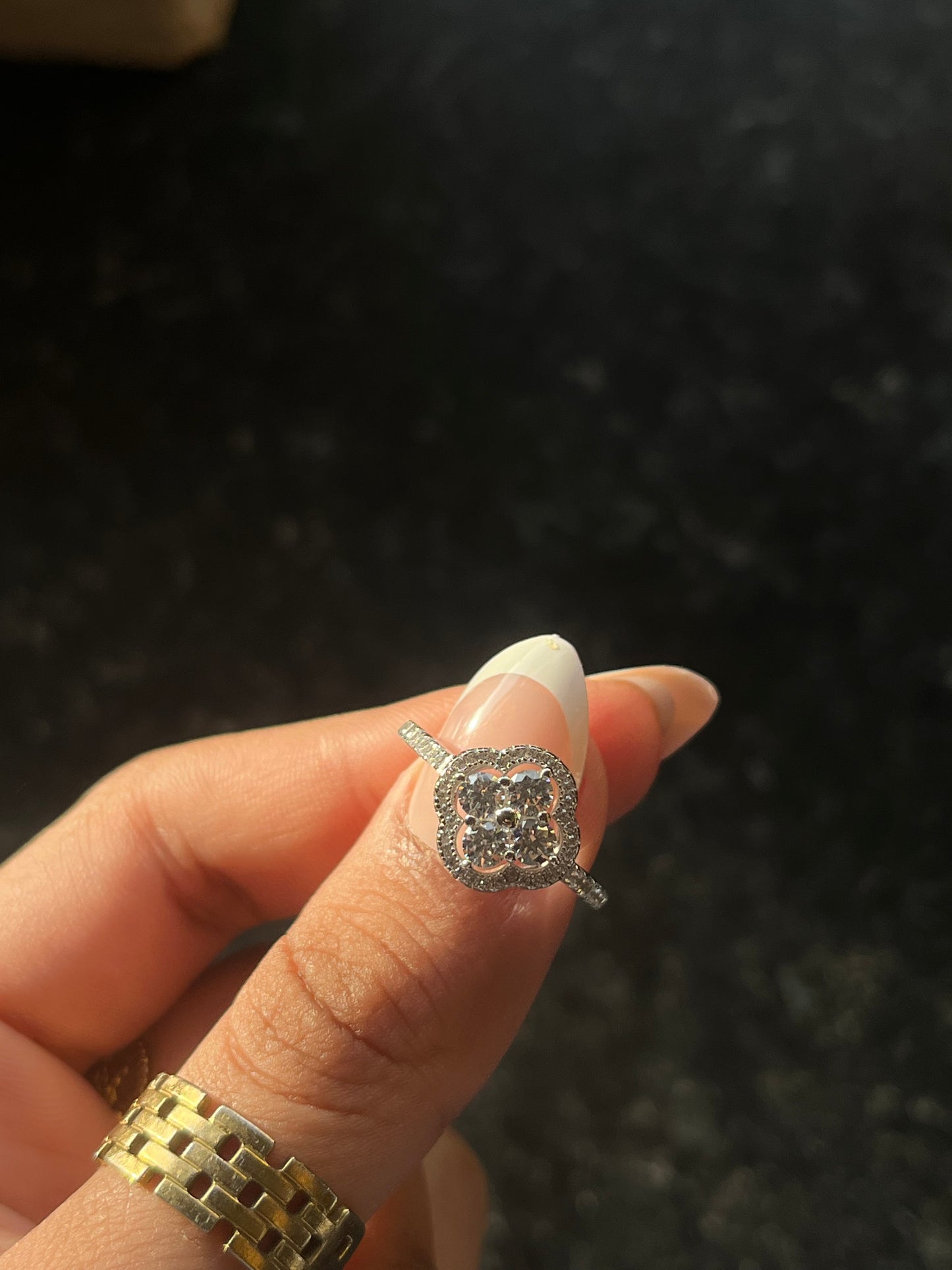 RISHA 5A CZ CLOVER RING S925