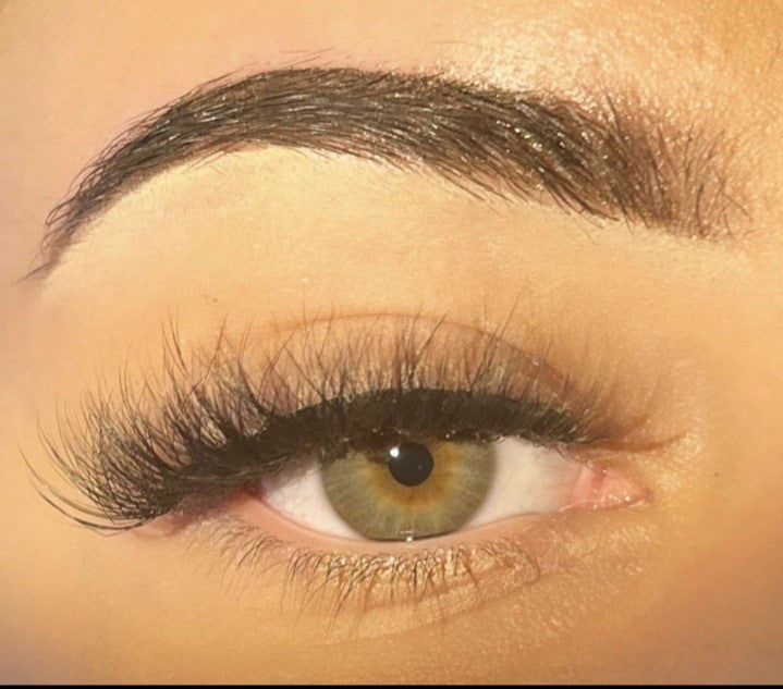 MANIFEST SILK LASHES