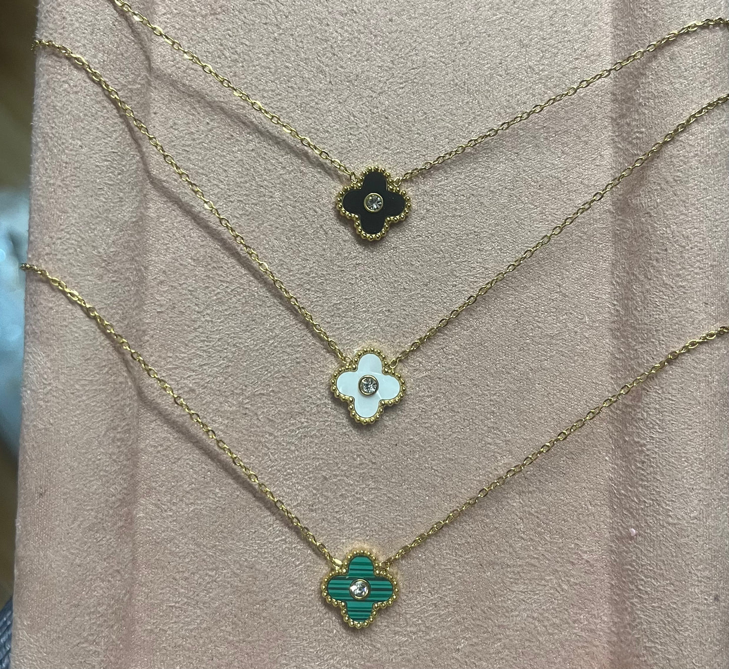 LUJAINE NECKLACE