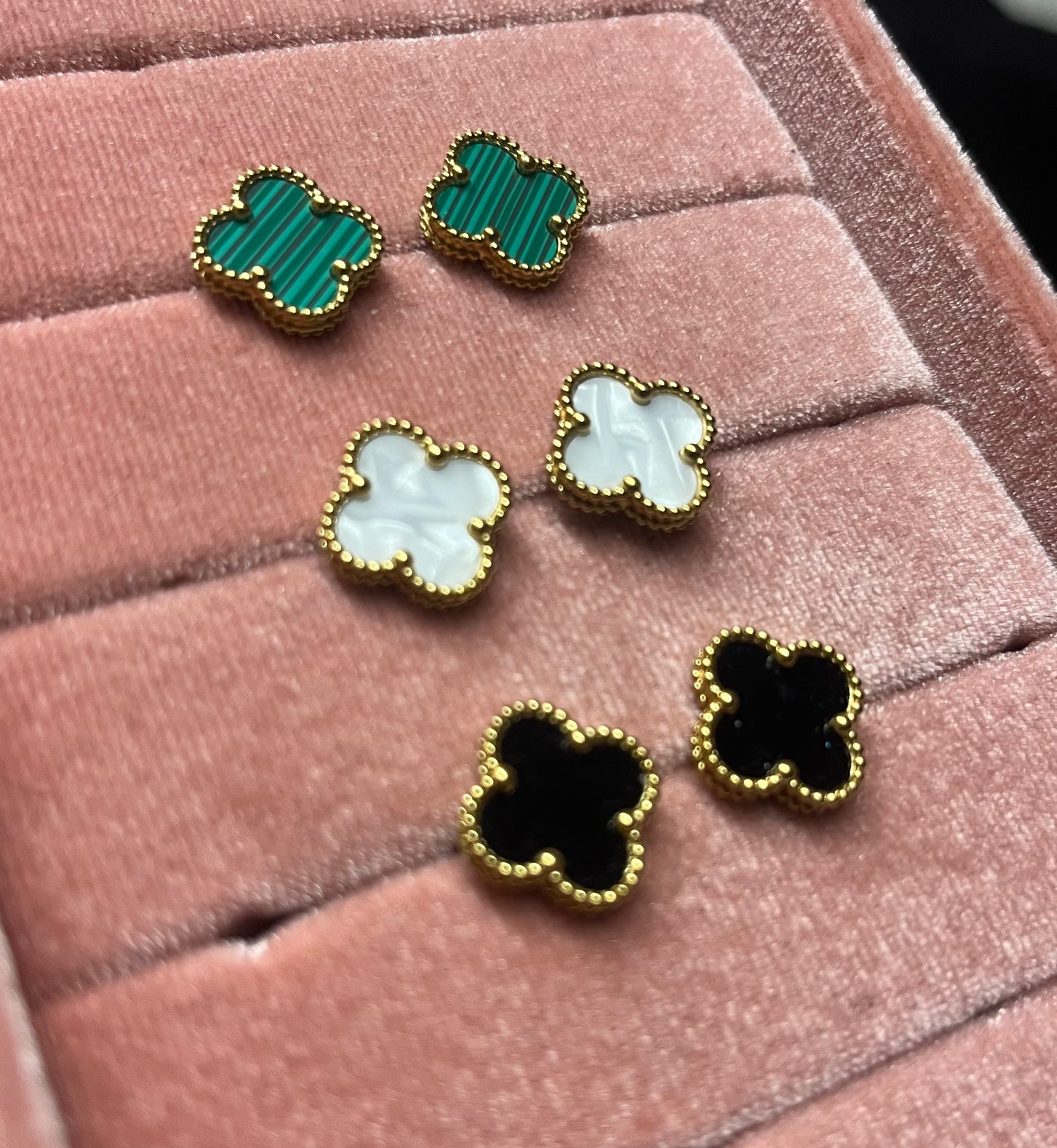 LARGER CLOVER STUDS