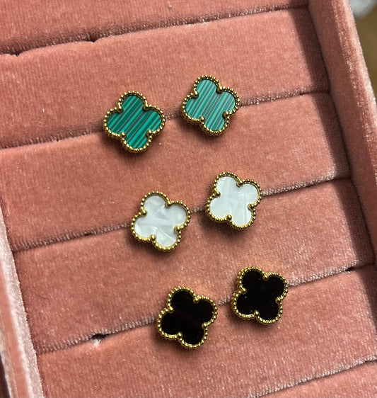 LARGER CLOVER STUDS